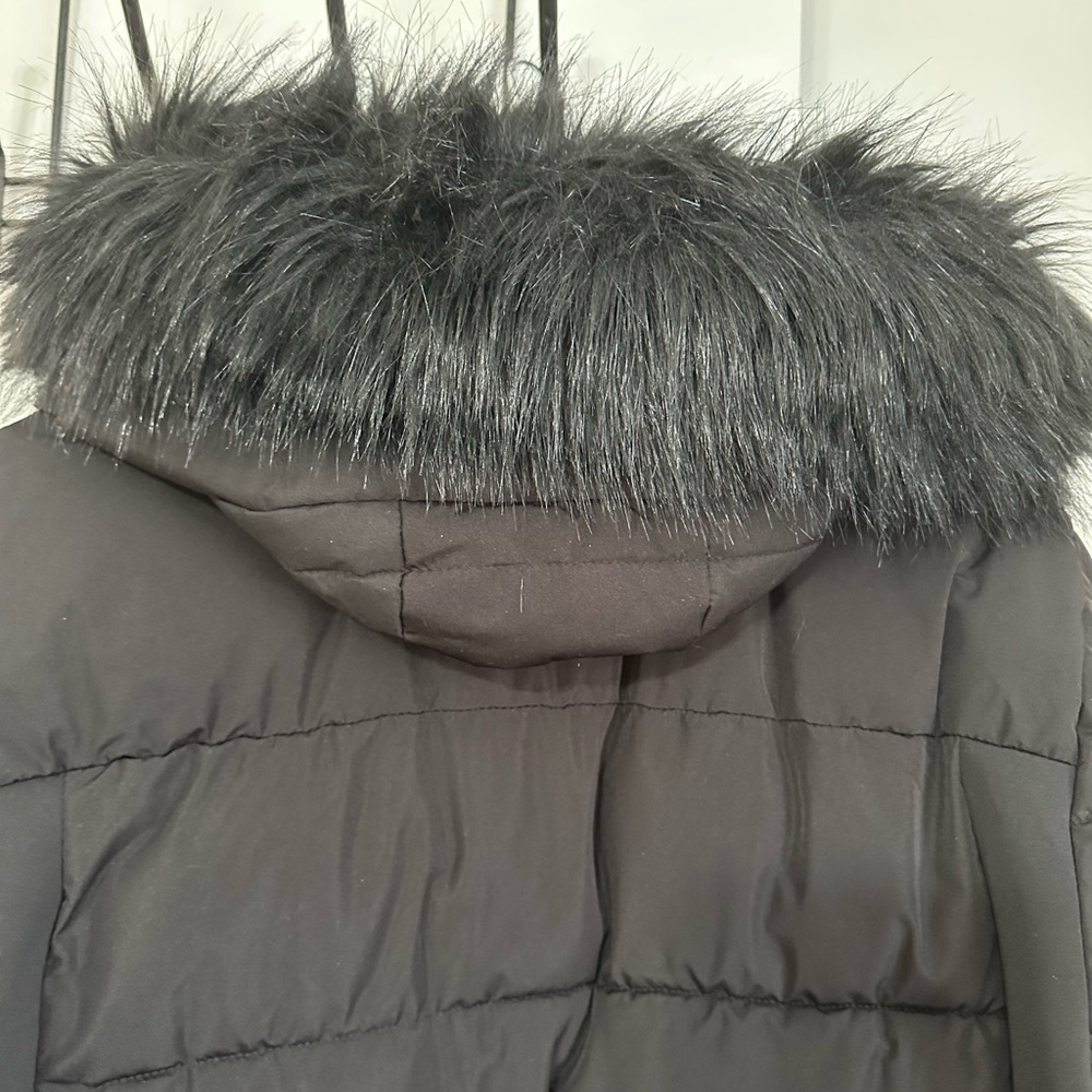 Michael Kors Dark Puffer Coat with Logo. Brand New Never Worn. - Picture 10 of 10